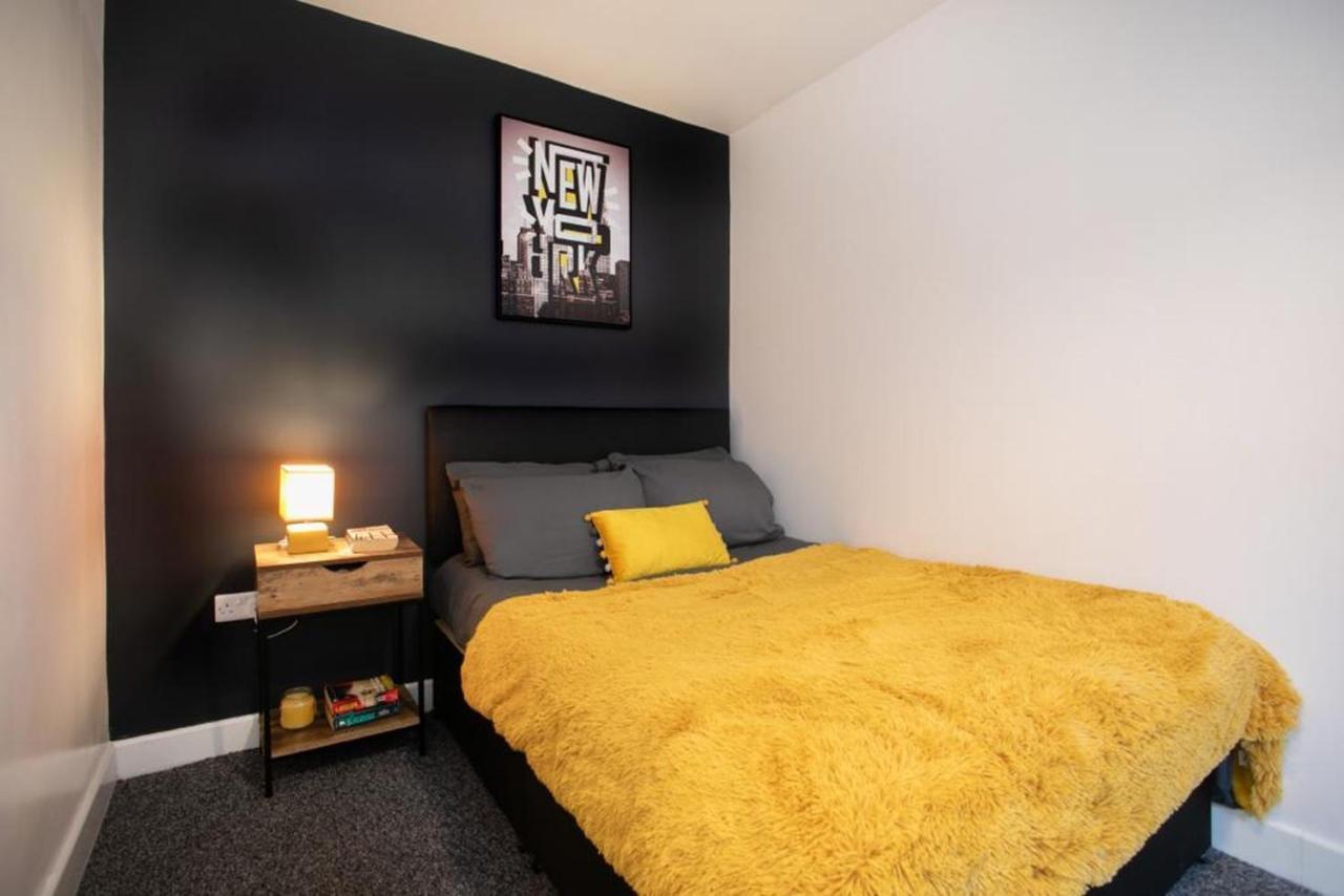 Spacious 2 Bedroom Apartments - 5 Mins From Qmc, Universities And City Centre! Nottingham Eksteriør bilde