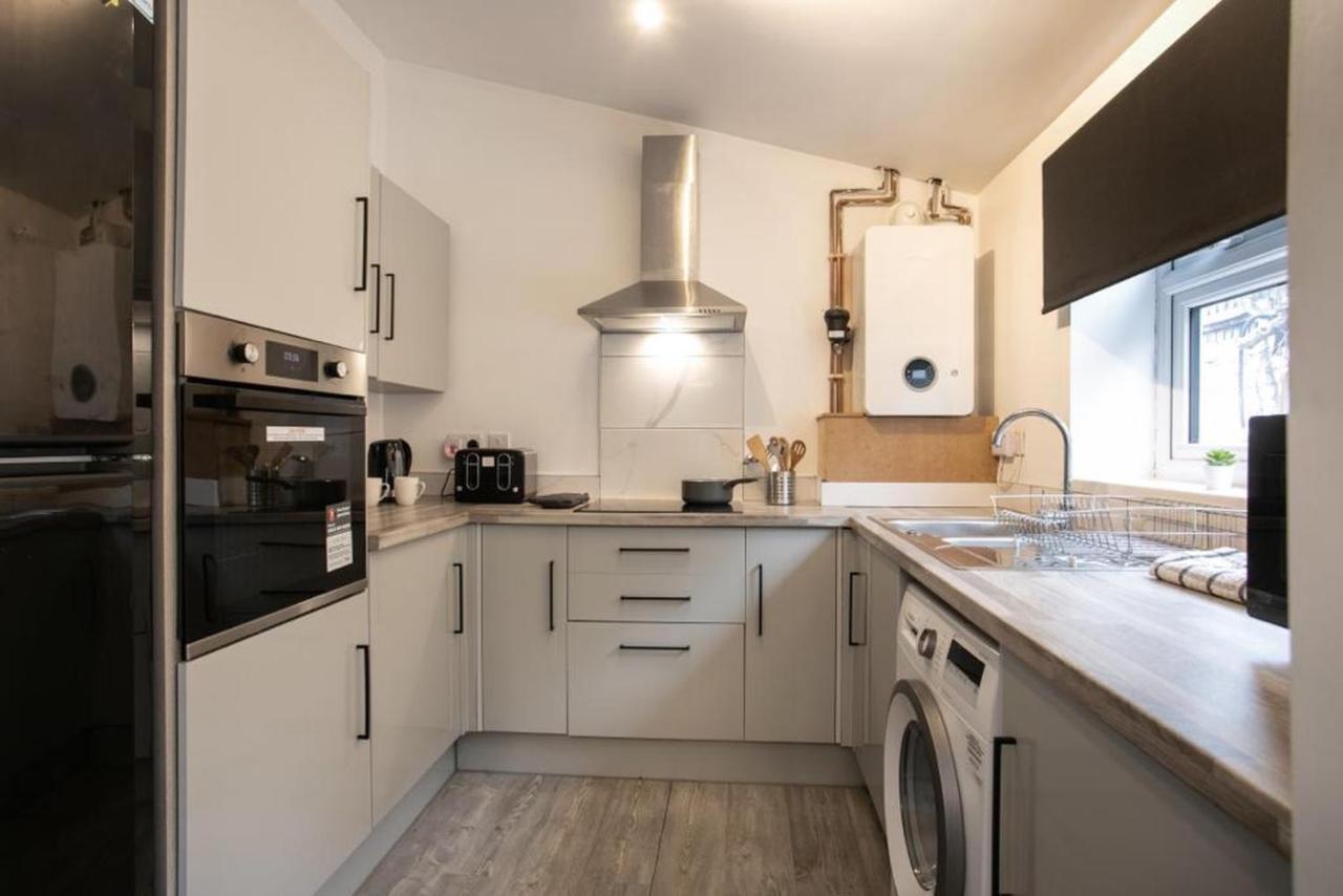 Spacious 2 Bedroom Apartments - 5 Mins From Qmc, Universities And City Centre! Nottingham Eksteriør bilde