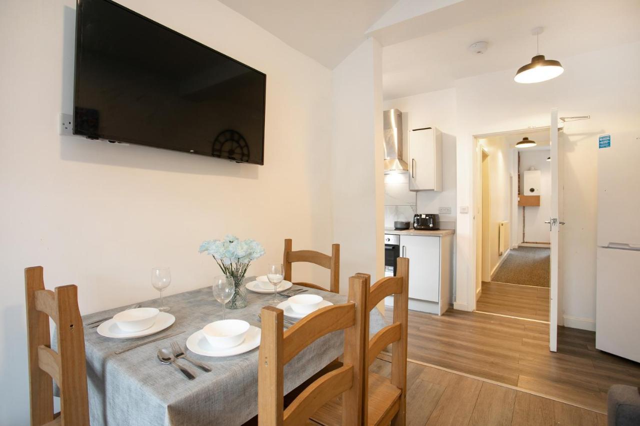 Spacious 2 Bedroom Apartments - 5 Mins From Qmc, Universities And City Centre! Nottingham Eksteriør bilde